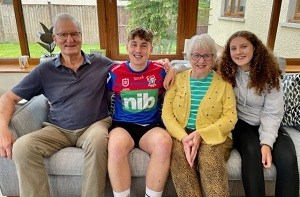 Ffion-Haf with her brother and grandparents